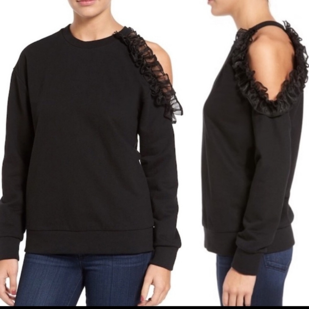 RO & DE Crew Neck Sweater Ruffle Cold Shoulder
